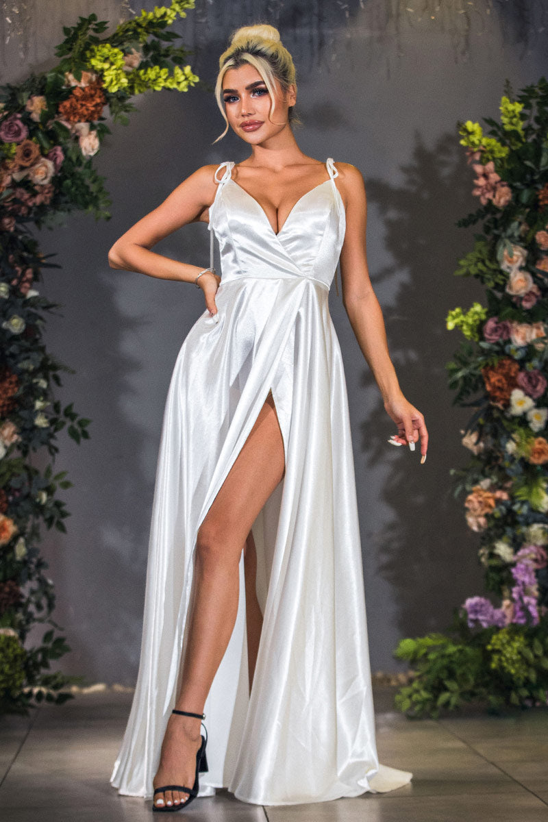 White Bridesmaid Dresses | Ivory & Cream Gowns BRIDALVENUS White Bridesmaid Dresses | Ivory & Cream Gowns BRIDALVENUS