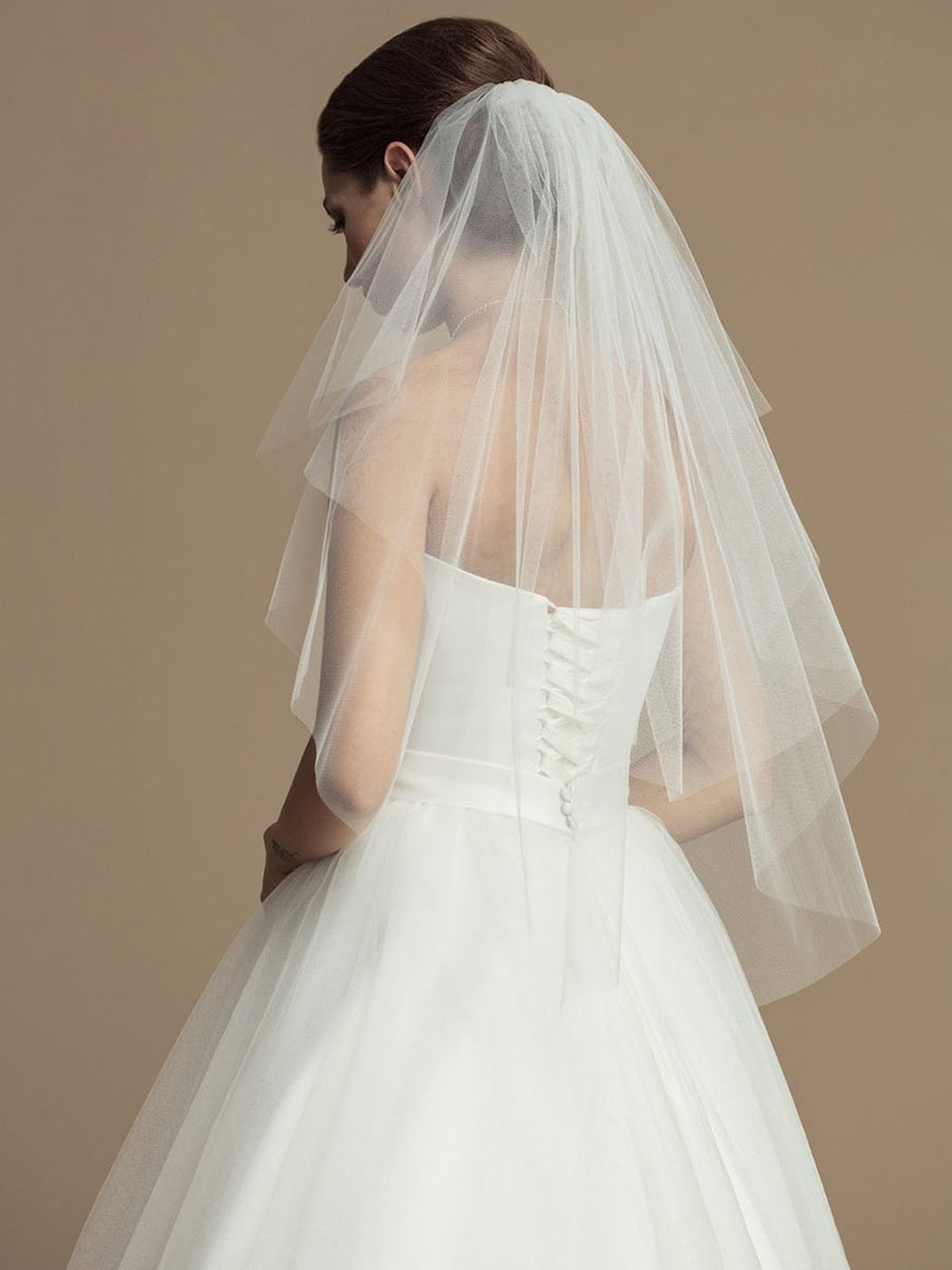2 Tier Wedding Veil | White Ethereal Short Tulle Bridal Veil with comb