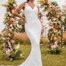 Country Sleeveless V-Neck Lace Mermaid Wedding Dresses