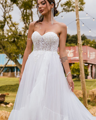 Sweetheart Neckline Wedding Dress | Heart Neckline Bridal Gowns