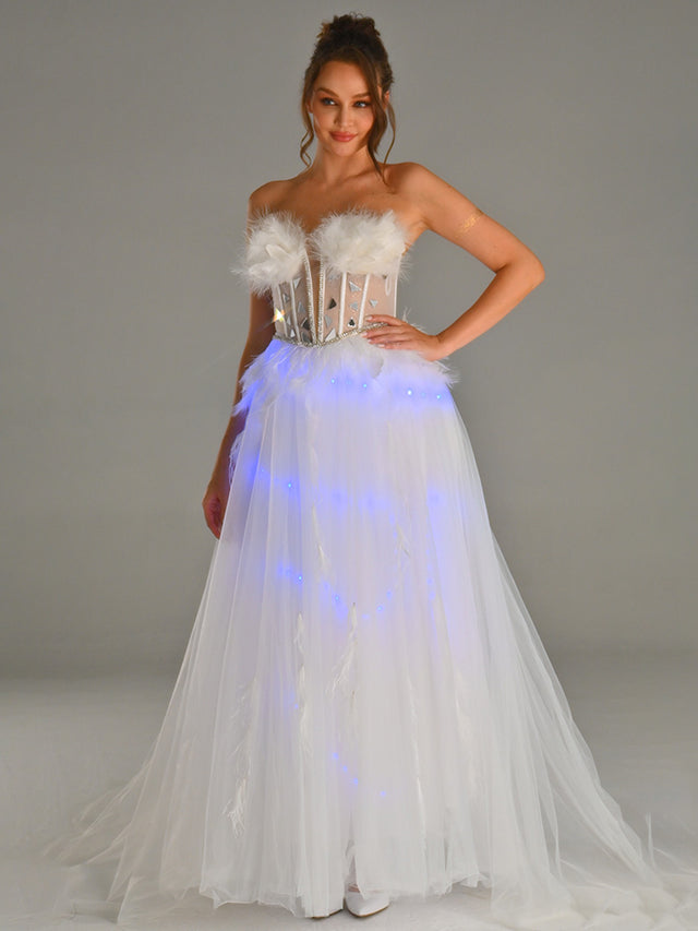 Tulle Appliques Stylish Strapless Wedding Dress With Detachable Overskirt main image 1