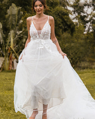 Rustic Petite Deep V-Neck A-line Wedding Dress with Applique and Tulle Skirt