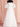 Vestidos de novia con apliques sin tirantes y mangas abullonadas de tul con abertura en una línea