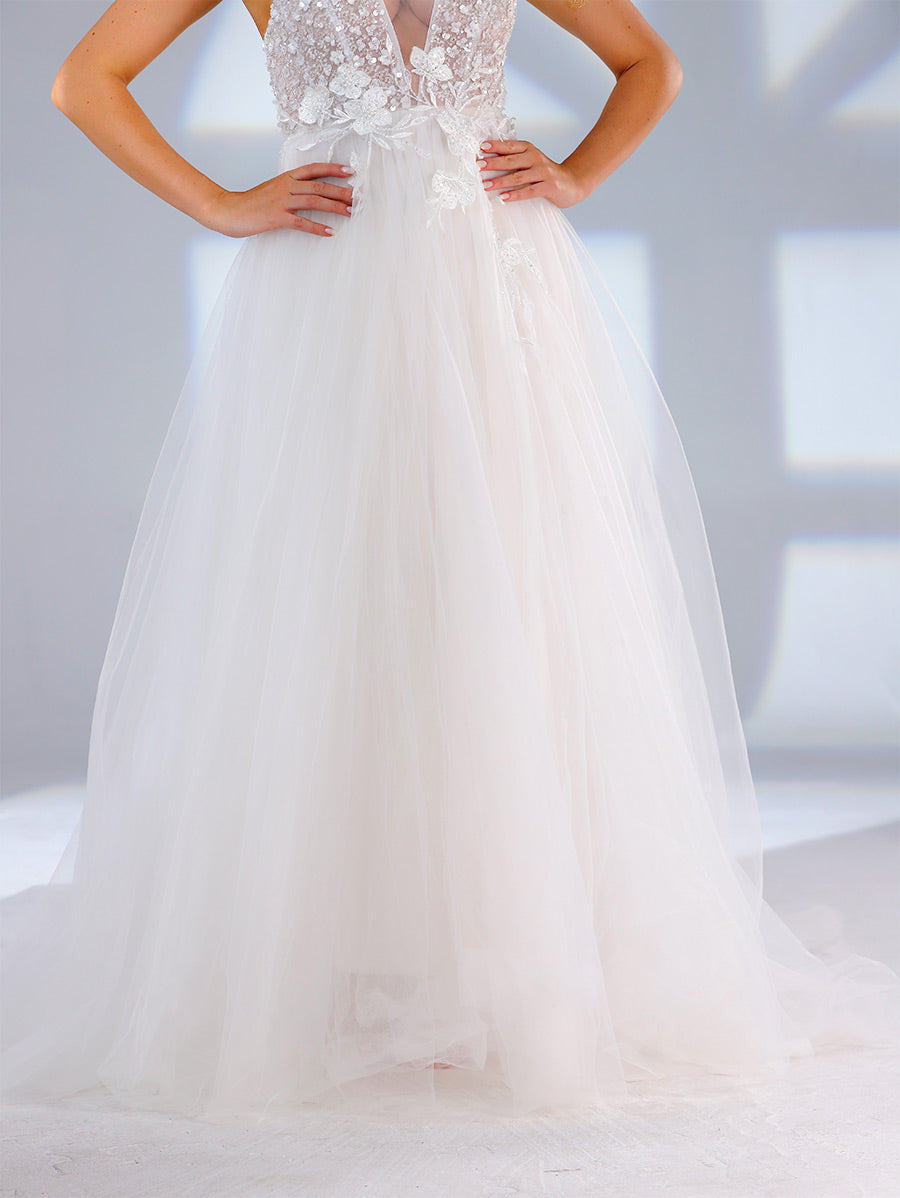 Plunging V Neck Wedding Dress A line Slip Applique Light Up BRIDALVENUS Plunging V Neck Wedding Dress A line Slip Applique Light Up BRIDALVENUS