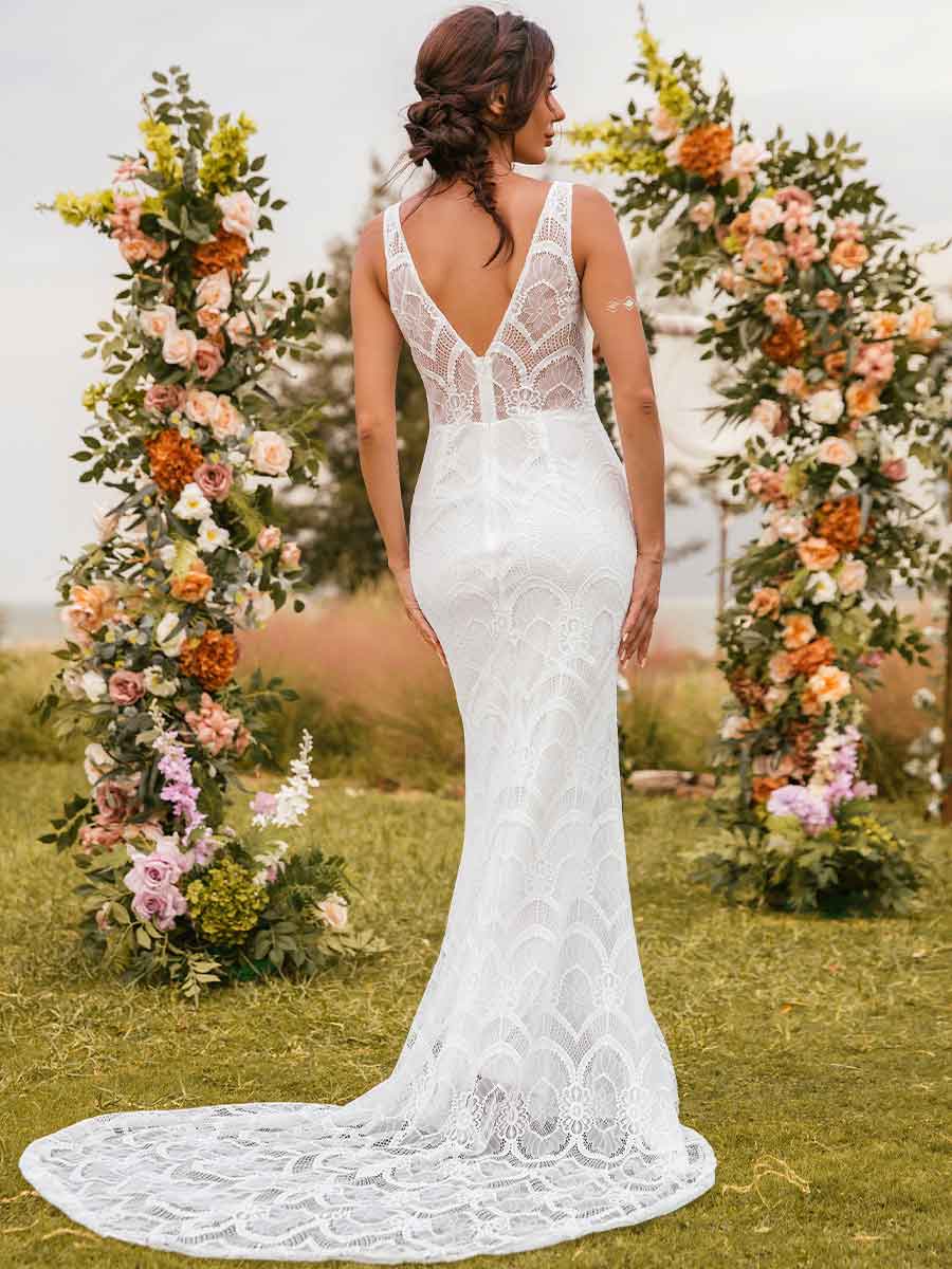 Country Sleeveless V-Neck Lace Mermaid Wedding Dresses