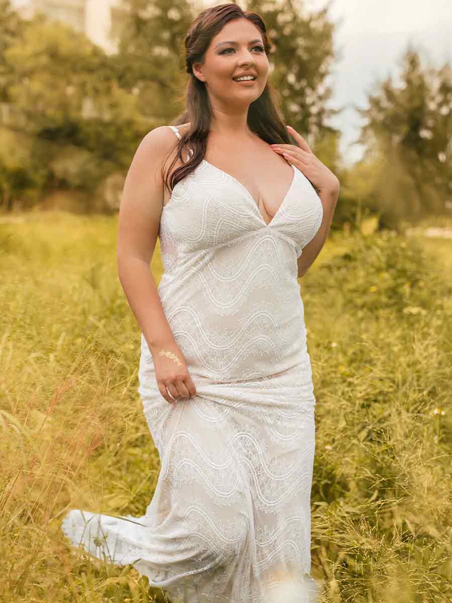 Plus Size V-neck Sleeveless Lace Wedding Dress Floor-length
